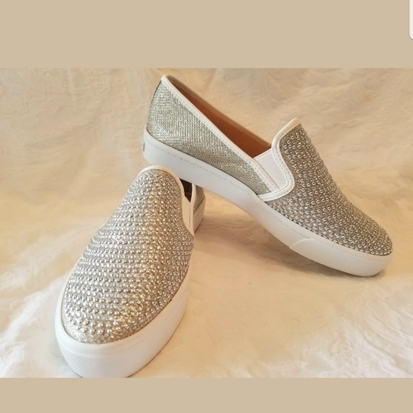 inc sammee slip on sneakers